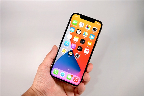 漠河苹果手机维修分享iOS 14.2修订版已到，专属iPhone 12系列 